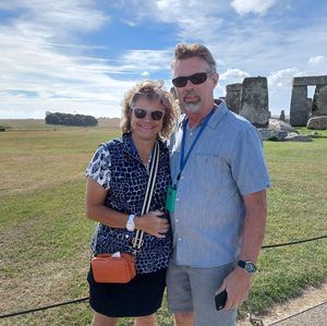 Meet your Posher, Dot